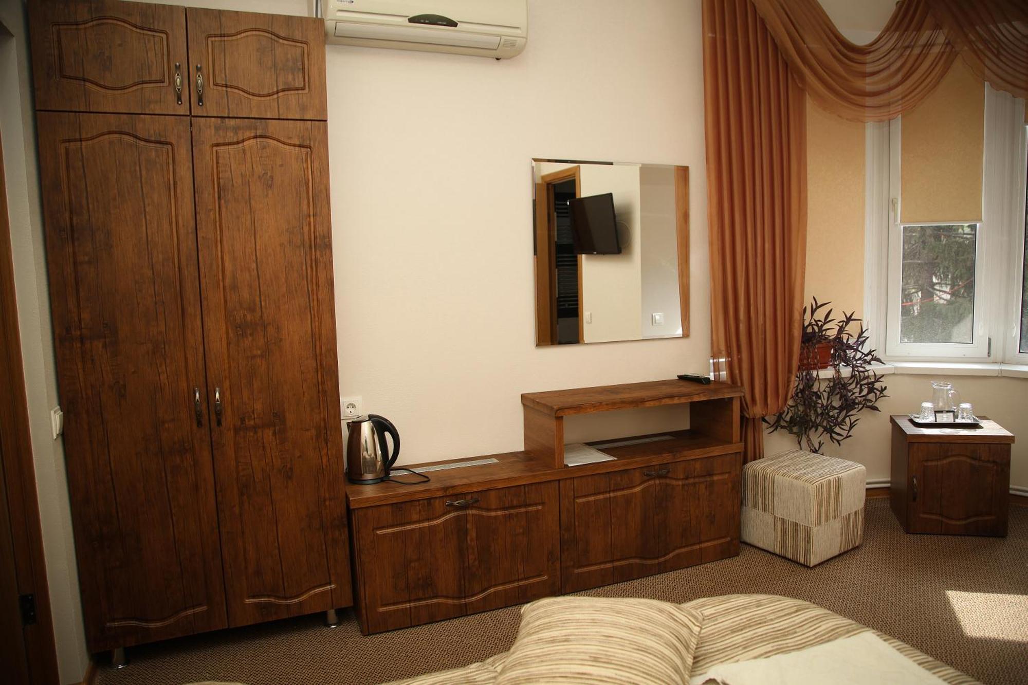 Central Hotel Soroca Bilik gambar