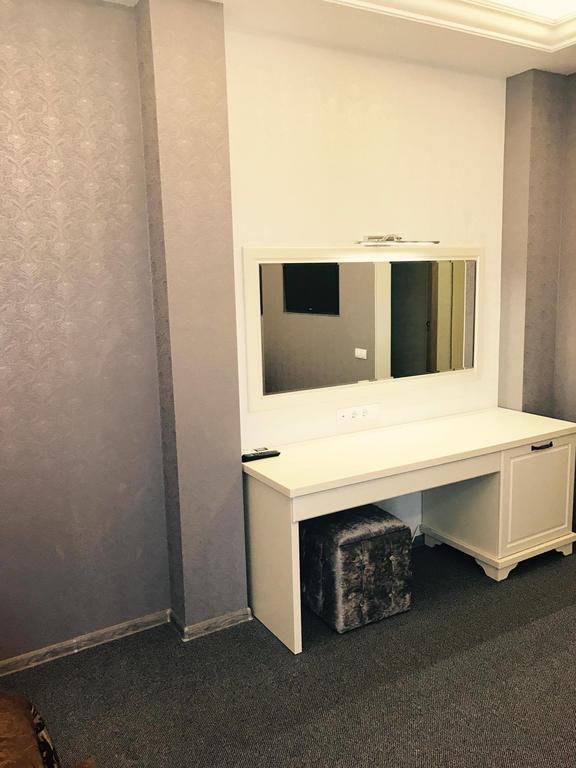 Central Hotel Soroca Luaran gambar